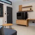Central Deluxe Spacious Studio